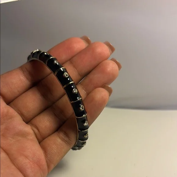 Elegant Black and Gold Bangle - Picture 4 of 4